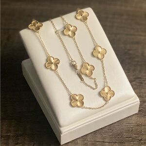 Real 18K Saudi Gold Floral Clover Station Necklace